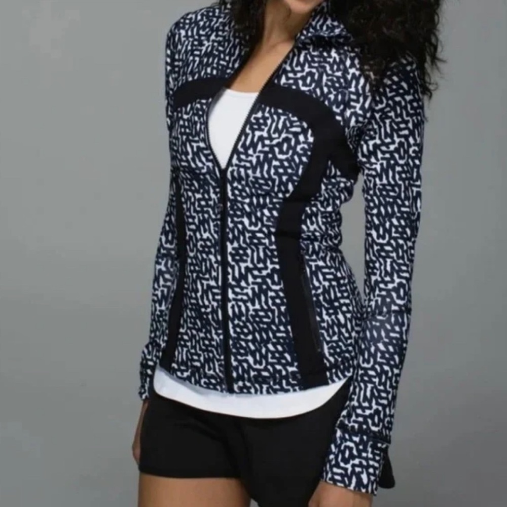 Lululemon Define RARE Net Pop White Black Jacket Size 6